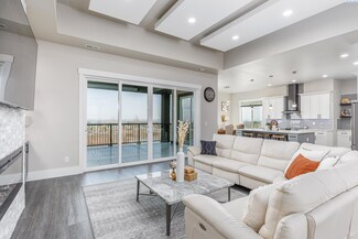 5285 S Kent St, Kennewick, WA 99337