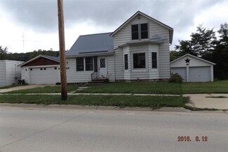 415 High St NE, Elkader, IA 52043