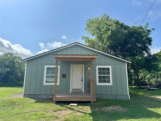 924 Gurley Ln, Waco, TX 76706