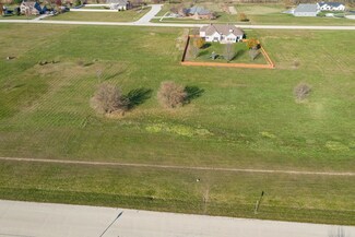 1010 Prairie View Dr, Somonauk, IL 60552