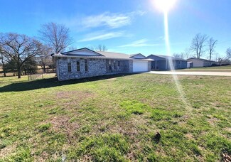8099 Oregon Flat Rd, Harrison, AR 72601