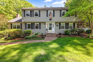 23 Fletcher St, Foxboro, MA 02035
