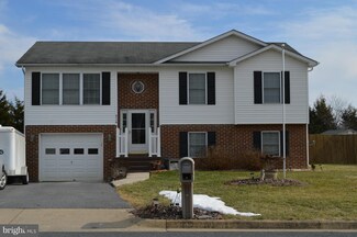 2118 Mark Dr, Middletown, VA 22645
