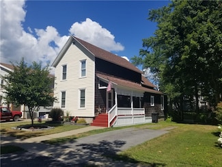 12 Chenango Ave, Norwich, NY 13815