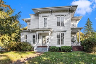 619 E Prospect St, Marshall, MI 49068