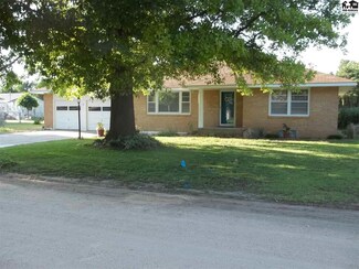 16 James Way, South Hutchinson, KS 67505