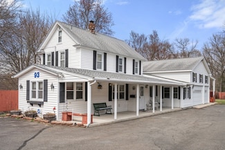 93 Strong St, Springfield, MA 01104