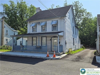 449 Main St, Freemansburg, PA 18017