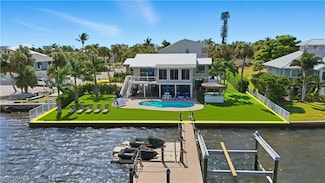 205 Bayview Ave, Fort Myers Beach, FL 33931