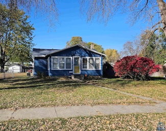 1335 Edgewater Ave, Sioux City, IA 51109