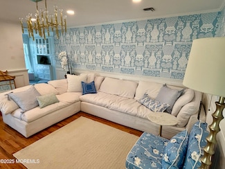 21 Mount St Unit B-3, Bay Head, NJ 08742