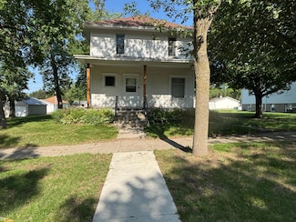 205 N Main St, Hendricks, MN 56136