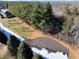 407 Trail of Pines Ln, Rochester, WI 53105