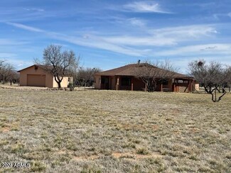 6653 S Calle de La Naranja, Hereford, AZ 85615