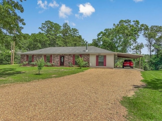1041 Fortenberry Cir, McComb, MS 39648