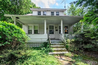 1860 Pennington Rd, Ewing, NJ 08618