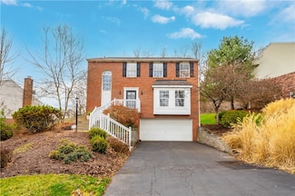 105 Pine Creek Dr, Venetia, PA 15367
