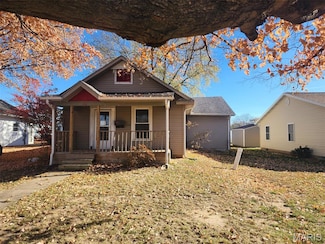 1116 N 5th St, Vandalia, IL 62471