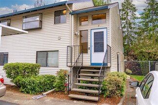 1313 W James St Unit 7, Kent, WA 98032