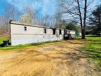 3376 McNamer Brown Rd, Lucasville, OH 45648