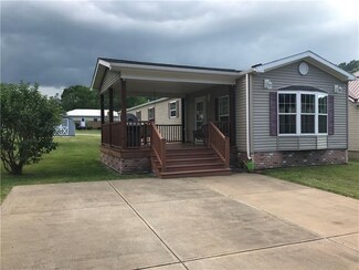 414 Locust St, West Newton, PA 15089