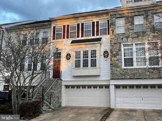 2130 Capstone Cir, Herndon, VA 20170