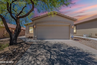 5590 W Acacia Blossom Place, Marana, AZ 85658