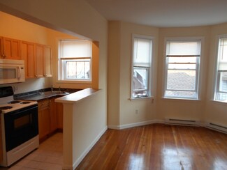 20 Huss Ct Unit 304, Lynn, MA 01905