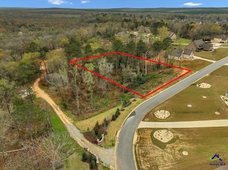 1063 Chattahoochee Dr, Bonaire, GA 31005