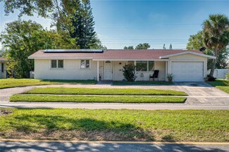2736 Gulf Gate Dr, Sarasota, FL 34231