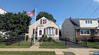 62 Johnson Ave, Wallington, NJ 07057