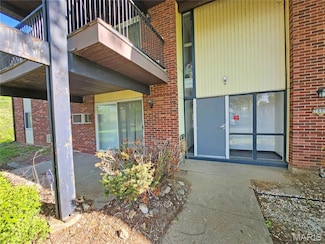 7609 Hazelcrest Dr Unit C, Hazelwood, MO 63042