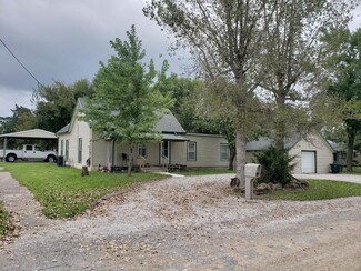 303 S Jackson St, Howard, KS 67349