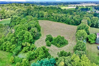6684 Travis Rd, White River Township, IN 46143