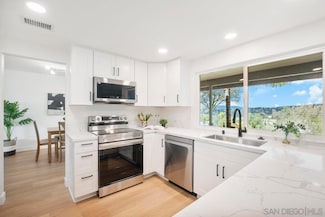 2640 Eltinge Dr, Alpine, CA 91901
