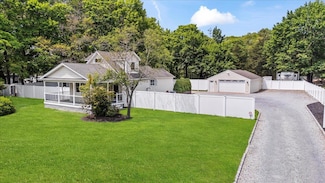 113 Jamaica Ave, Medford, NY 11763