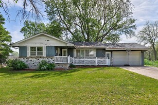 516 SE 1st St, Melcher-Dallas, IA 50163