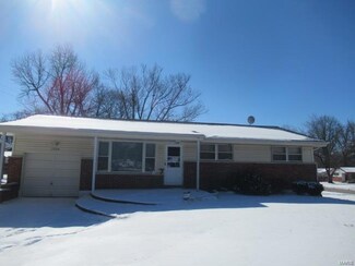 2300 Noll Dr, Saint Louis, MO 63136