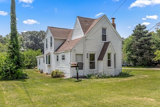 36857 Perry St, Romulus, MI 48174