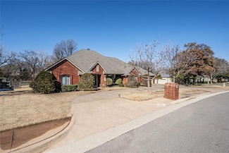 1813 Crossbow, Edmond, OK 73034