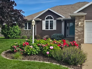 W3042 Just About Ln, Appleton, WI 54915