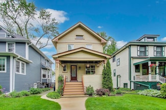 820 Woodbine Ave, Oak Park, IL 60302