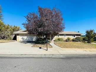 137 Cypress Hill Dr, Grass Valley, CA 95945