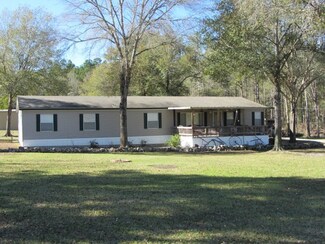 91 Whippoorwill St, Huntsville, TX 77320