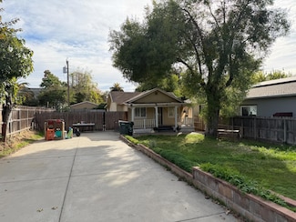 618 Santiago Ave, Sacramento, CA 95815