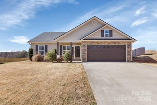3141 Rainbow Lake Rd, Inman, SC 29349