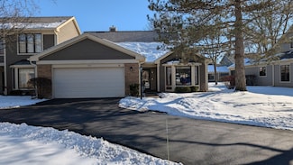 1328 Downs Pkwy Unit 52A, Libertyville, IL 60048