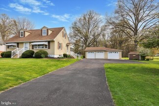 1745 Maple Ave, Hatfield, PA 19440