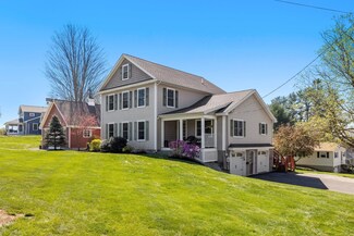 57 Chestnut St, Tilton, NH 03276