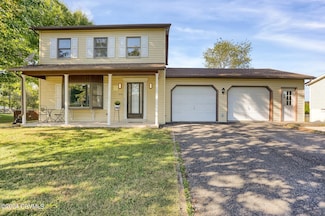 218 Lamplight Ln, Lewisburg, PA 17837
